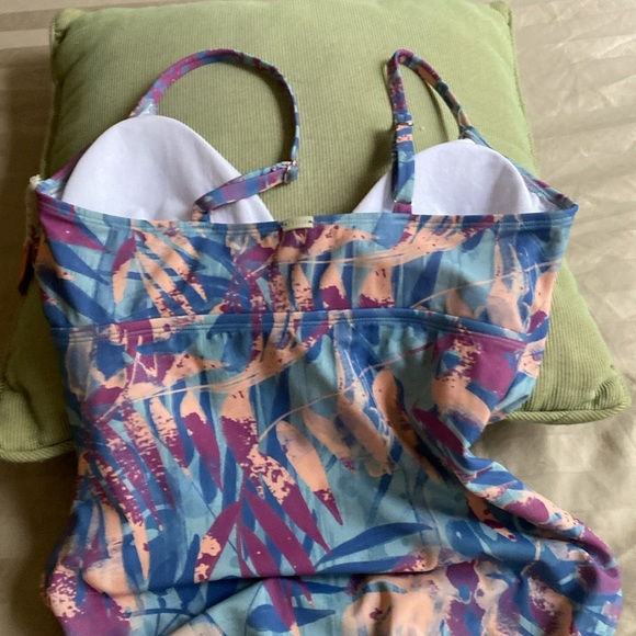NWT Freely one piece swimsuit. Womens Missy faux wrap. - Picture 5 of 11